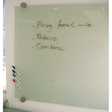 Skrivtavla i frostvitt etsat glas för whiteboardpenna